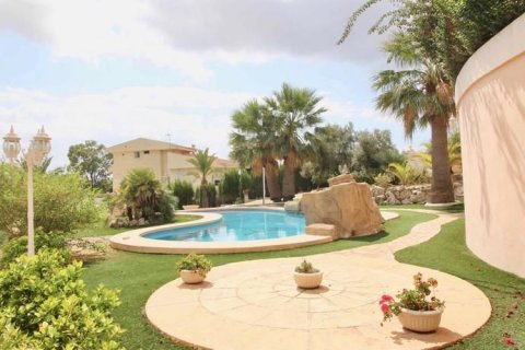 Villa à vendre à Benidorm, Alicante, Espagne, 7 chambres, 982 m2 No. 42816 - photo 4
