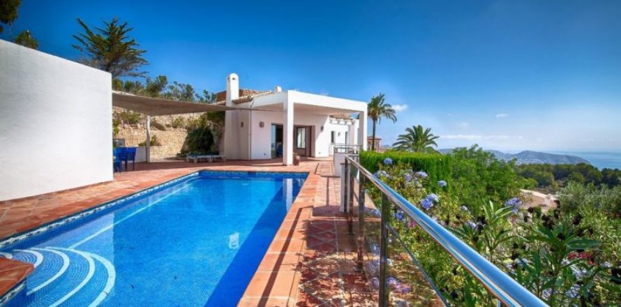 Villa à Moraira, Alicante, Espagne 4 chambres, 312 m2 No. 43768