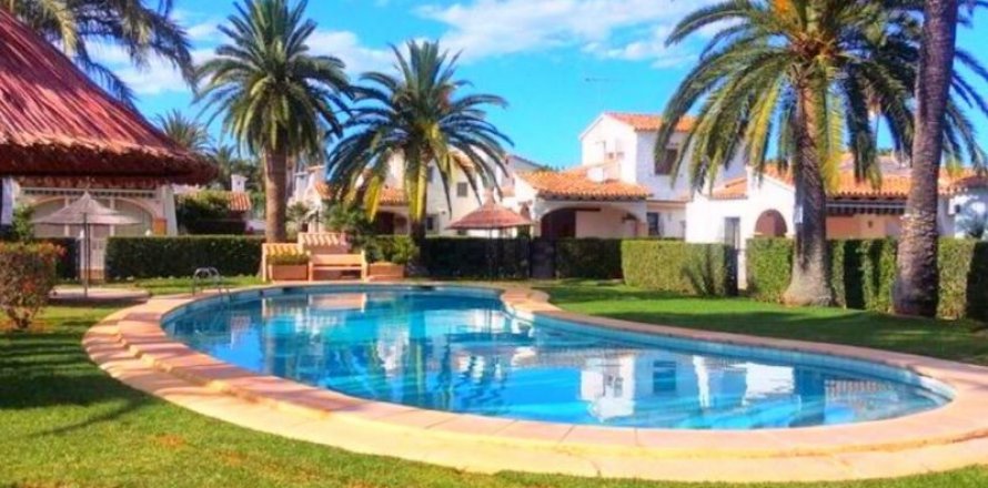 Villa à Denia, Alicante, Espagne 3 chambres, 110 m2 No. 41919