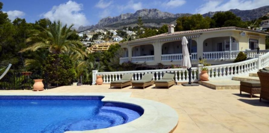 Villa à Altea, Alicante, Espagne 4 chambres, 2.88 m2 No. 43896