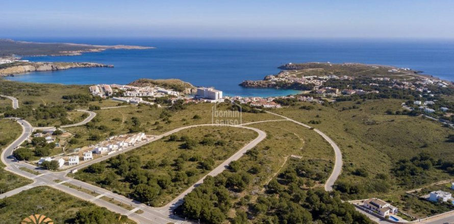 Land plot à Es Mercadal, Menorca, Espagne 3880 m2 No. 46903