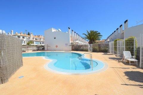 Townhouse à vendre à Cabo Roig, Alicante, Espagne, 3 chambres, 101 m2 No. 47994 - photo 2