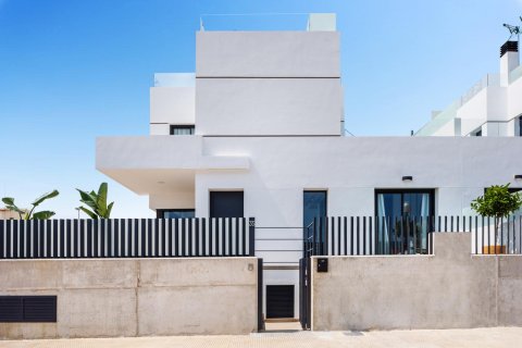 House à vendre à Alicante, Espagne, 3 chambres, 125 m2 No. 48133 - photo 3