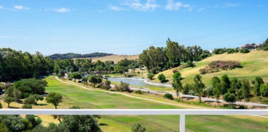 Townhouse Estepona, Malaga, Espagne 3 chambres, 222 m2 No. 50092