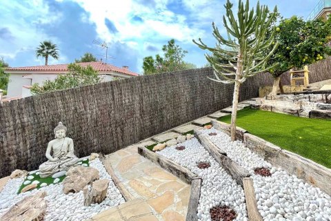 Villa à vendre Castelldefels, Barcelona, Espagne, 4 chambres, 240 m2 No. 49807 - photo 7