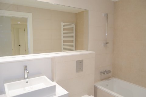 Apartment à vendre Barcelona, Espagne, 4 chambres, 115 m2 No. 49805 - photo 25