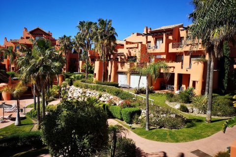 Apartment à vendre à Estepona, Malaga, Espagne, 2 chambres, 174 m2 No. 50060 - photo 12