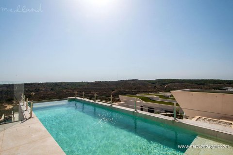 Villa à vendre à Ciudad Quesada, Alicante, Espagne, 4 chambres, 250 m2 No. 51401 - photo 1