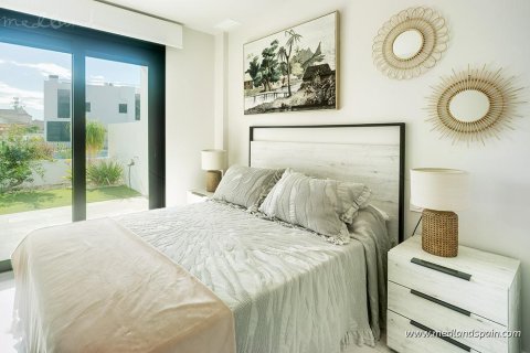 Apartment à vendre à Torre de la Horadada, Alicante, Espagne, 3 chambres, 102 m2 No. 51896 - photo 4