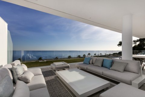 Apartment à vendre Estepona, Malaga, Espagne, 4 chambres, 300 m2 No. 53525 - photo 1