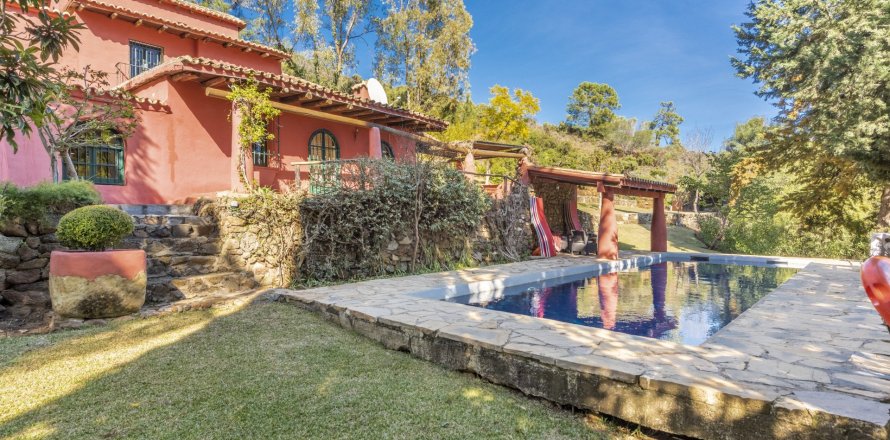 Villa à Benahavis, Malaga, Espagne 5 chambres, 552 m2 No. 53530