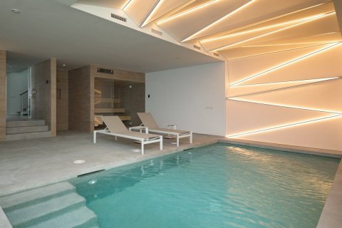 Villa à vendre à Estepona, Malaga, Espagne, 5 chambres, 454 m2 No. 53410 - photo 5