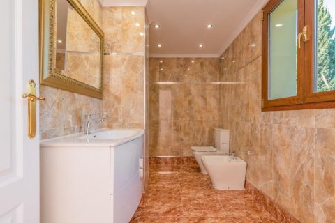 Villa à vendre Hacienda Las Chapas, Malaga, Espagne, 5 chambres, 565 m2 No. 53464 - photo 10