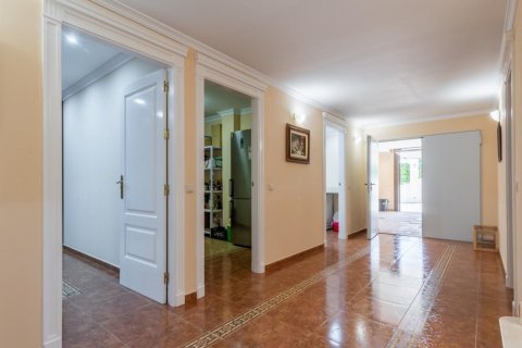 Villa à vendre Hacienda Las Chapas, Malaga, Espagne, 5 chambres, 565 m2 No. 53464 - photo 24