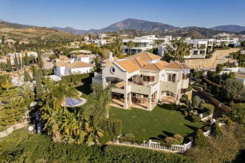 Villa à vendre à La Alqueria-El Paraíso, Malaga, Espagne, 5 chambres, 530 m2 No. 53552 - photo 4