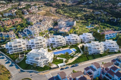 Penthouse à vendre à El Paraiso, Malaga, Espagne, 3 chambres, 305 m2 No. 53435 - photo 2