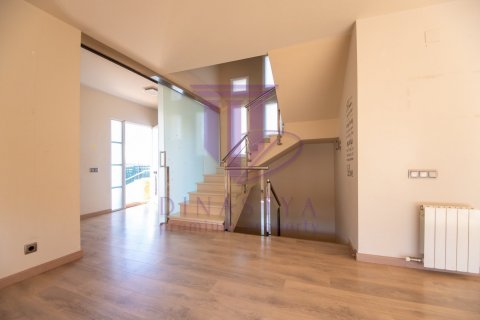 House à vendre à Vilafortuny, Tarragona, Espagne, 3 chambres, 240 m2 No. 53641 - photo 24