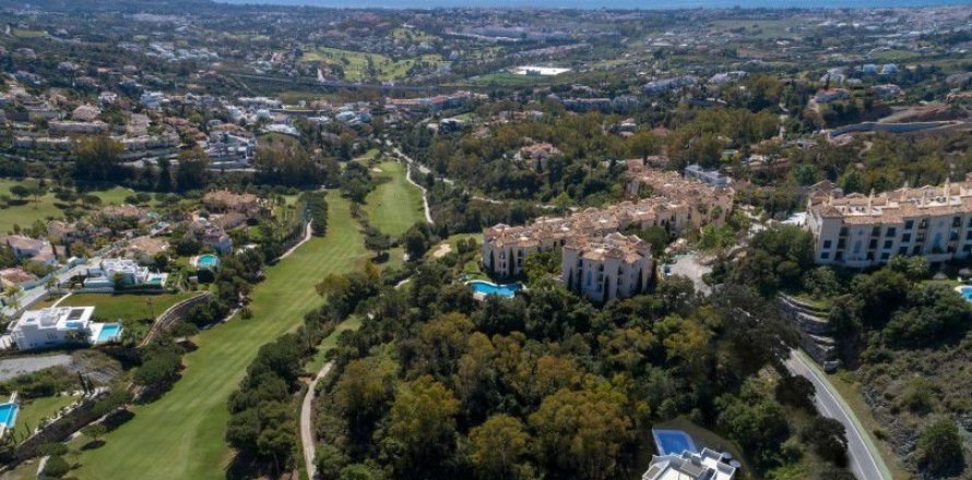 Apartment à La Quinta, Malaga, Espagne 3 chambres, 105 m2 No. 53408