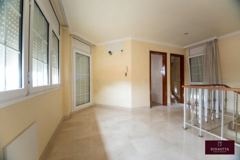 House à vendre à Tarragona, Espagne, 6 chambres, 280 m2 No. 53644 - photo 28