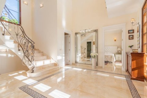 Villa à vendre Hacienda Las Chapas, Malaga, Espagne, 5 chambres, 565 m2 No. 53464 - photo 15