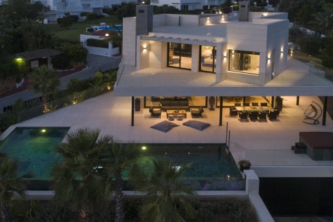 Villa à vendre à Nueva Andalucia, Malaga, Espagne, 7 chambres, 1090 m2 No. 53517 - photo 3