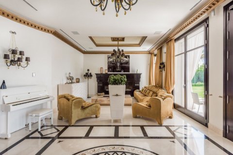 Villa à vendre à Hacienda Las Chapas, Malaga, Espagne, 7 chambres, 1190 m2 No. 53469 - photo 22