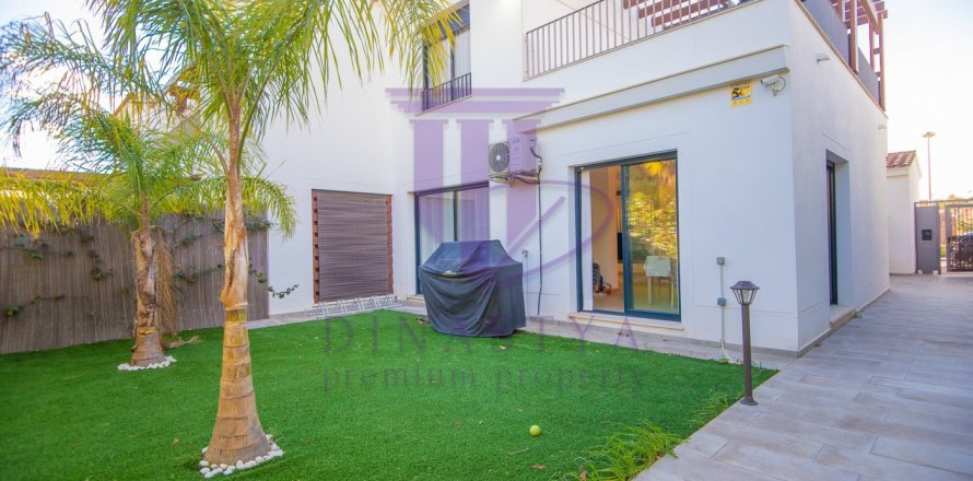 Townhouse à Cambrils, Tarragona, Espagne 3 chambres, 111 m2 No. 53637