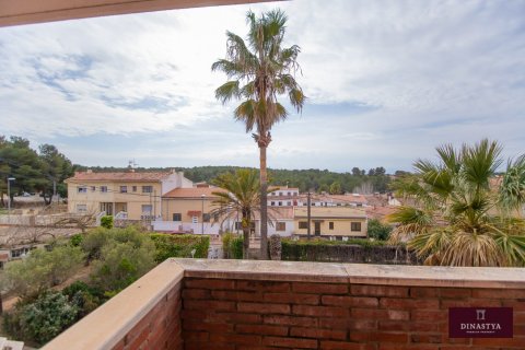 House à vendre à Tarragona, Espagne, 6 chambres, 280 m2 No. 53644 - photo 4