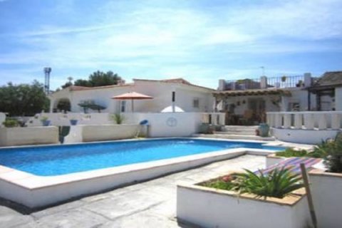 Villa à vendre à Turis, Valencia, Espagne, 5 chambres, 220 m2 No. 53939 - photo 1