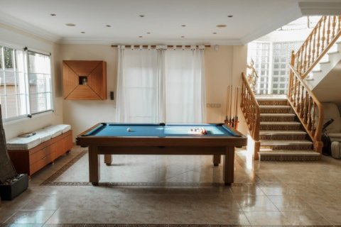 Villa à vendre à Valencia, Espagne, 4 chambres, 360 m2 No. 53882 - photo 12
