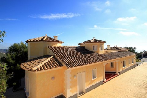 Villa à vendre à Calpe, Alicante, Espagne, 3 chambres, 179 m2 No. 54460 - photo 2