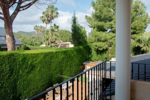 Villa à vendre à Valencia, Espagne, 4 chambres, 360 m2 No. 53882 - photo 3