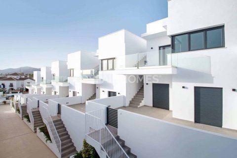 Villa à vendre à Nerja, Malaga, Espagne, 3 chambres, 149 m2 No. 55319 - photo 16