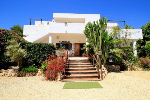 Villa à vendre à Teulada, Alicante, Espagne, 5 chambres, 409 m2 No. 54439 - photo 1