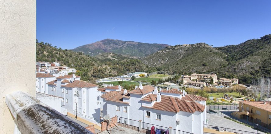 Townhouse Benahavis, Malaga, Espagne 3 chambres, 133 m2 No. 55368