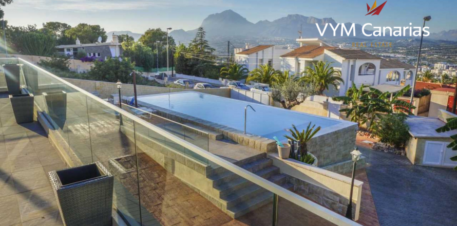 Villa à Albir, Alicante, Espagne 6 chambres, 120 m2 No. 55020