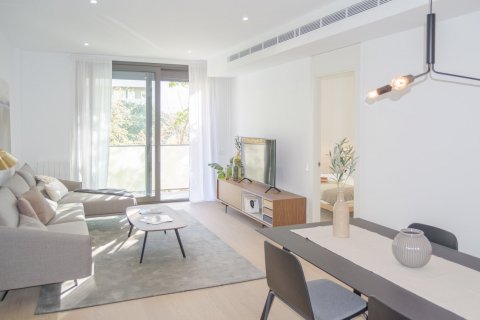 Apartment à vendre à Barcelona, Espagne, 3 chambres, 84 m2 No. 57351 - photo 3