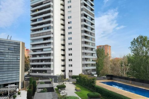 Apartment à vendre à Barcelona, Espagne, 1 chambre, 75 m2 No. 56923 - photo 1