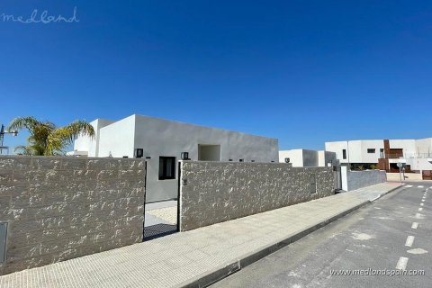 Villa à vendre à Ciudad Quesada, Alicante, Espagne, 3 chambres, 120 m2 No. 54655 - photo 13