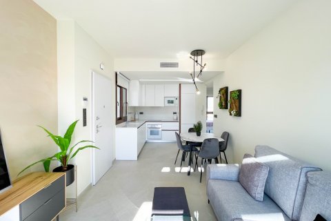 Apartment à vendre à Torrevieja, Alicante, Espagne, 3 chambres, 92 m2 No. 58709 - photo 9