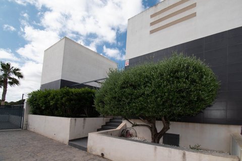 Bungalow à vendre à Algorfa, Alicante, Espagne, 2 chambres, 77 m2 No. 58769 - photo 9