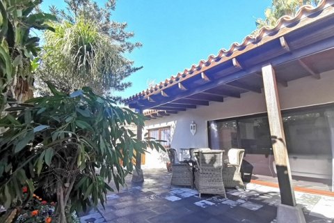 Villa à vendre à Adeje, Tenerife, Espagne, 2 chambres,  No. 57830 - photo 1