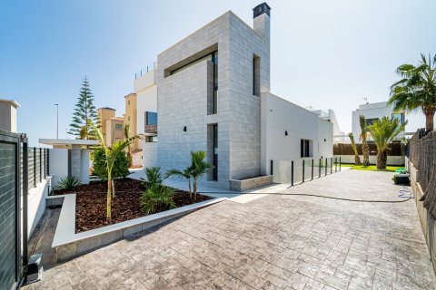 Villa à vendre à Cabo Roig, Alicante, Espagne, 5 chambres, 430 m2 No. 58271 - photo 4