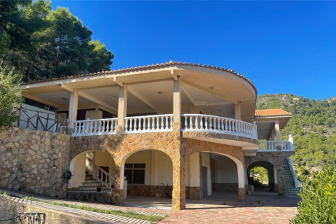Villa à vendre à Serra, Valencia, Espagne, 5 chambres, 709 m2 No. 54269 - photo 3