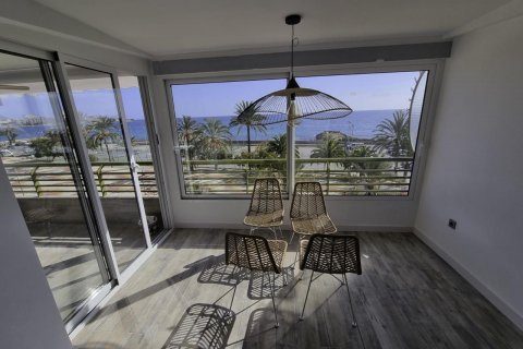 Apartment à vendre à Alicante, Espagne, 2 chambres, 80 m2 No. 58997 - photo 1