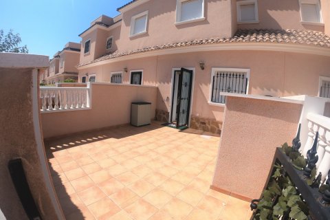 Townhouse à vendre à Torre de la Horadada, Alicante, Espagne, 3 chambres, 115 m2 No. 58386 - photo 3