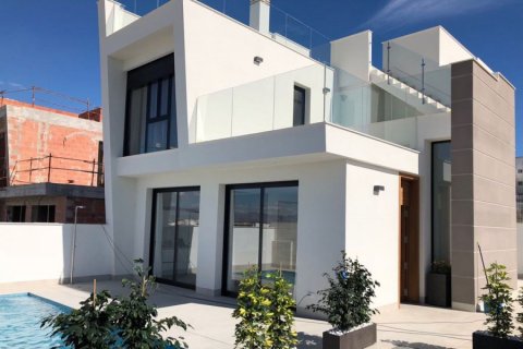 Villa à vendre à Benijofar, Alicante, Espagne, 3 chambres, 112 m2 No. 58229 - photo 1
