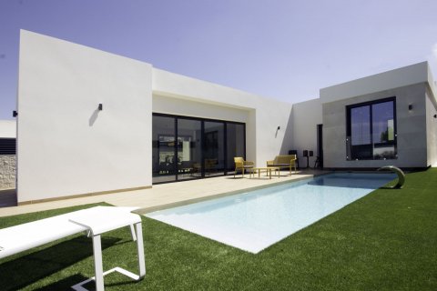 Villa à vendre à Ciudad Quesada, Alicante, Espagne, 3 chambres, 210 m2 No. 59348 - photo 1