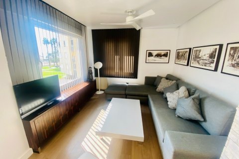 Apartment à vendre à Alicante, Espagne, 3 chambres, 90 m2 No. 58813 - photo 2