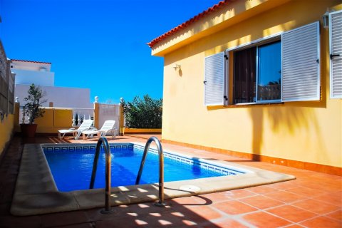 Villa à vendre à Santa Cruz de Tenerife, Tenerife, Espagne, 3 chambres, 81 m2 No. 58619 - photo 2